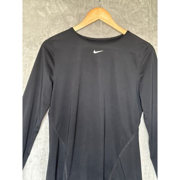 Nike Women's Dri-FIT Long-Sleeve Top in Black Size M Activewear Base Layer - Picture 3 of 5